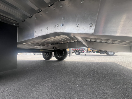 New 2025 EBY Trailers 8.5X25 16K Deckover Trailer