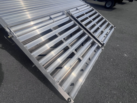 New 2025 EBY Trailers 8.5X25 16K Deckover Trailer