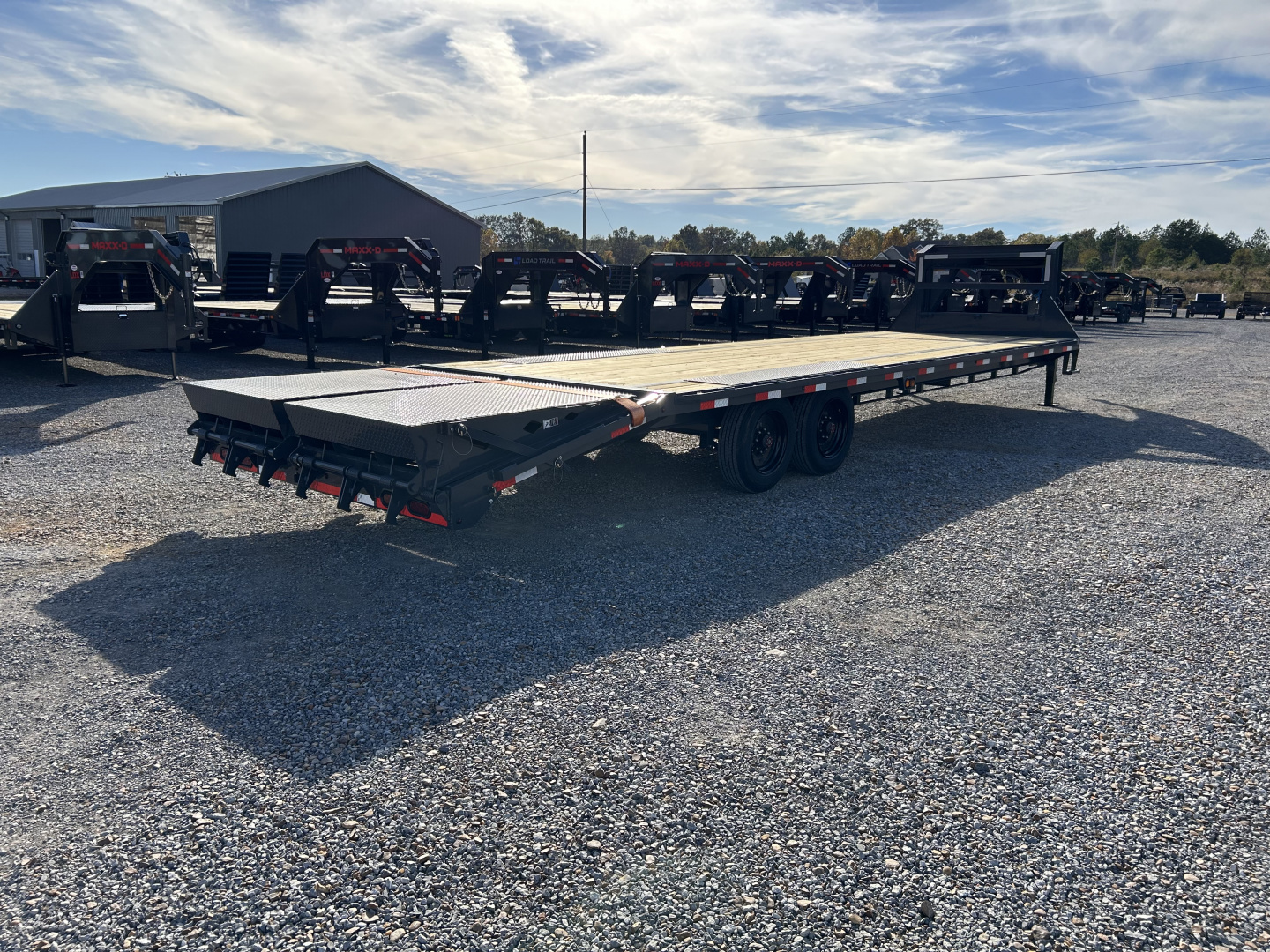 New 2026 Lamar 102" x 30' 16k Gooseneck Flatbed Trailer