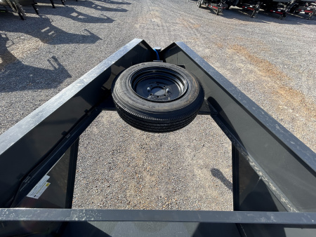 New 2026 Lamar 102" x 30' 16k Gooseneck Flatbed Trailer