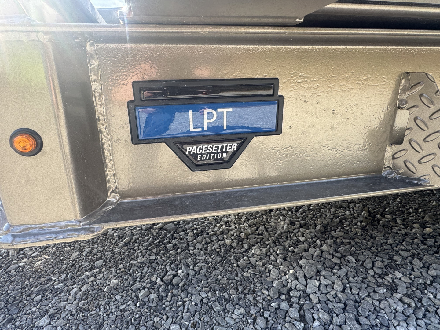 New 2026 Diamond C LPT 207 14’Dump Trailer, PACESETTER EDITION, HYDRO JACK, RAMPS