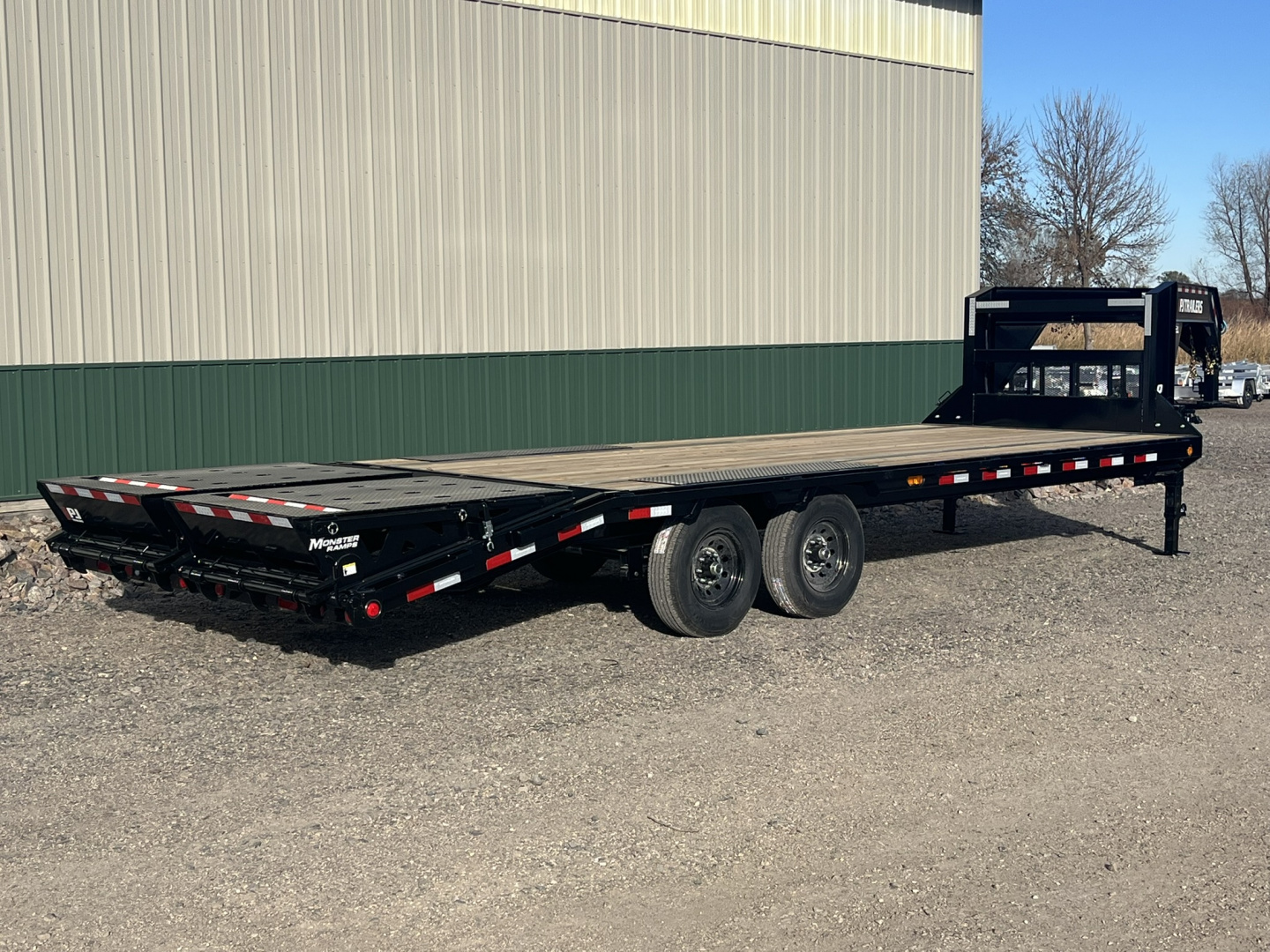 New 2026 25' 14k PJ Gooseneck Flatbed Trailer