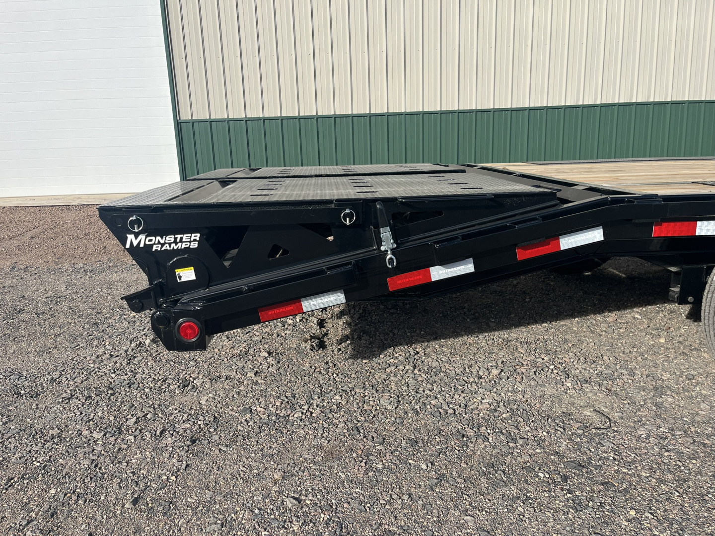 New 2026 25' 14k PJ Gooseneck Flatbed Trailer