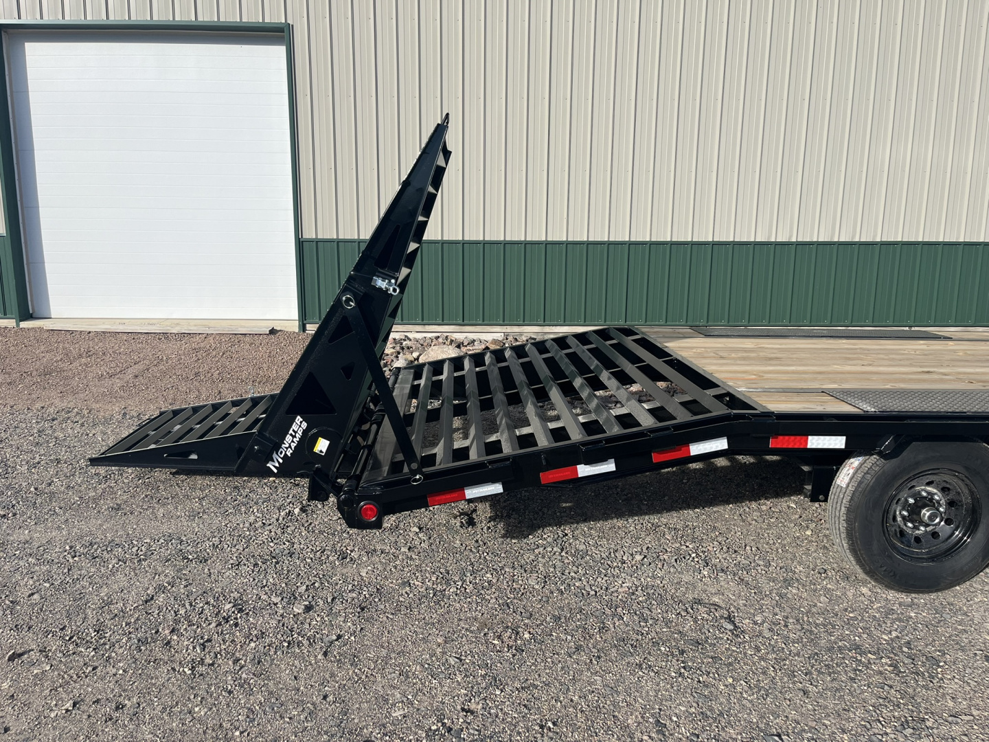 New 2026 25' 14k PJ Gooseneck Flatbed Trailer