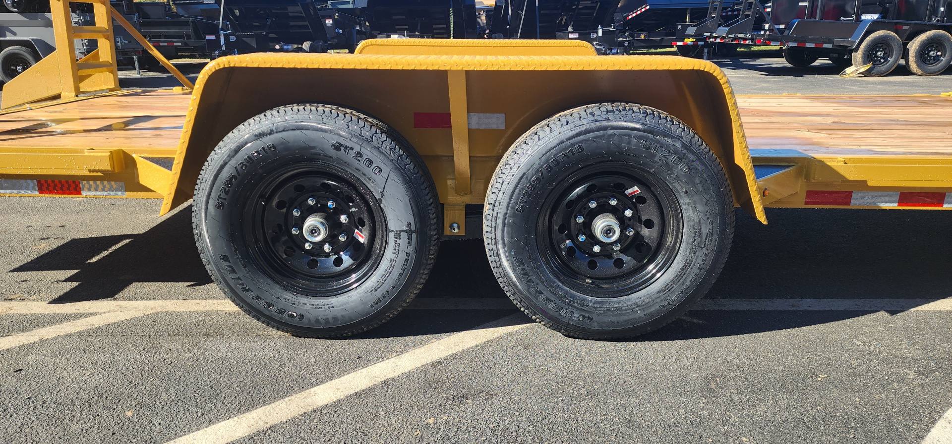 New 7 x 20 EH14 BWISE Implement Equipment Trailer 14k **CAT Yellow