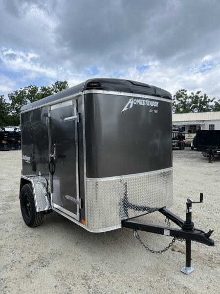 New 2026 Homesteader Trailer / Challenger Series / 5x8 / 5'7" Interior Height / Single Swing Rear Door / 32" Side Door / 24" Stoneguard / .030 Charcoal Gray Aluminum