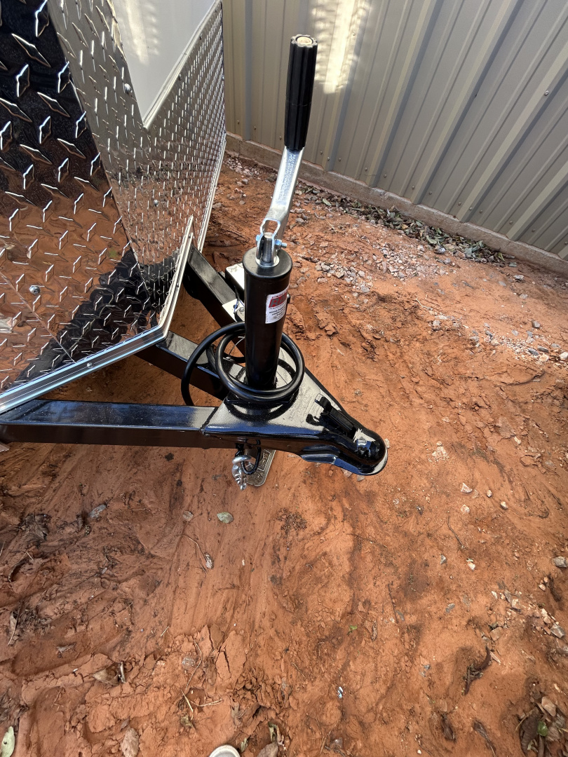 New 2026 Family Trailer 7x16 Tandem Axles Cargo / Enclosed Trailer-Screwless Exterior-Basic Pkg