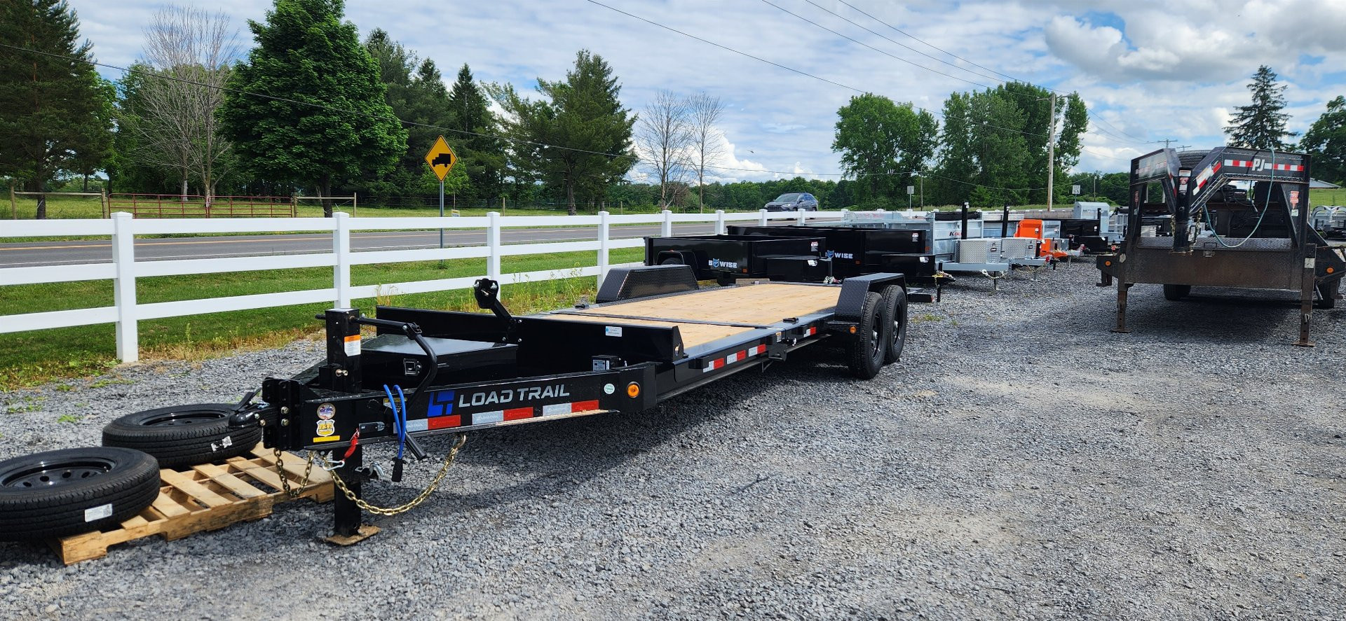 New 2026 Load Trail TH22072 Equipment Trailer