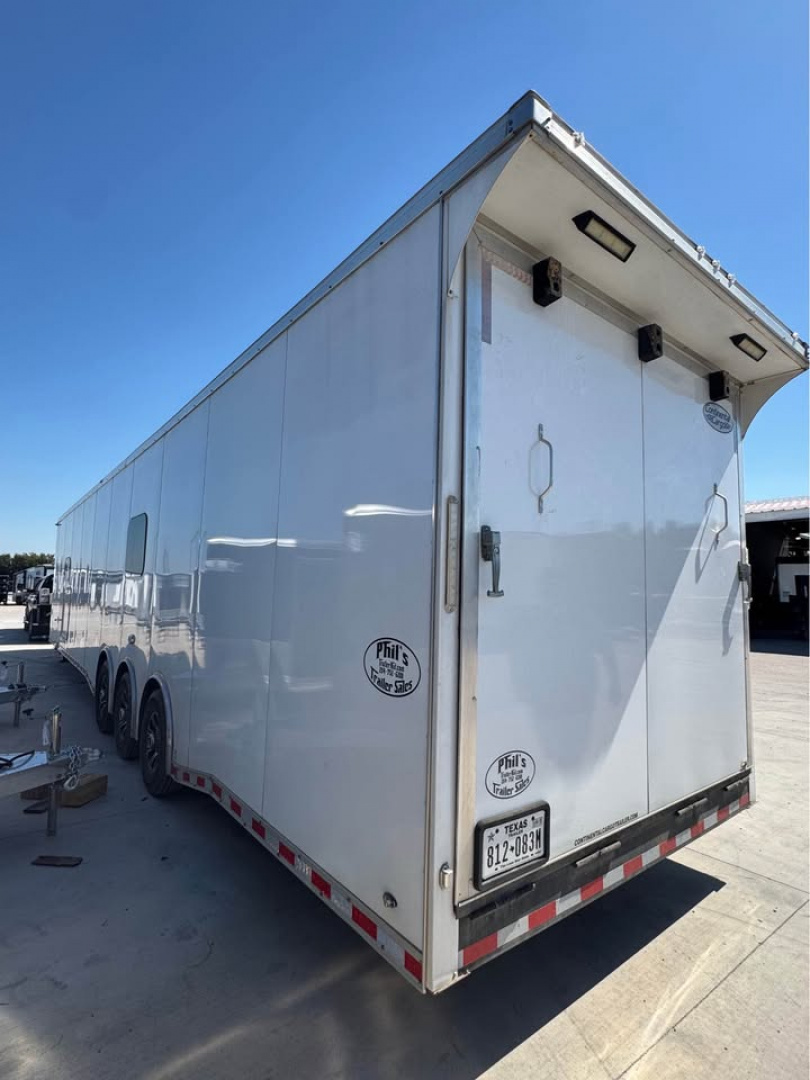 Used USED 2021 Continental Cargo 8.5X48 RACE TRAILER WITH BATHROOM PACKAGE Car / Racing Trailer