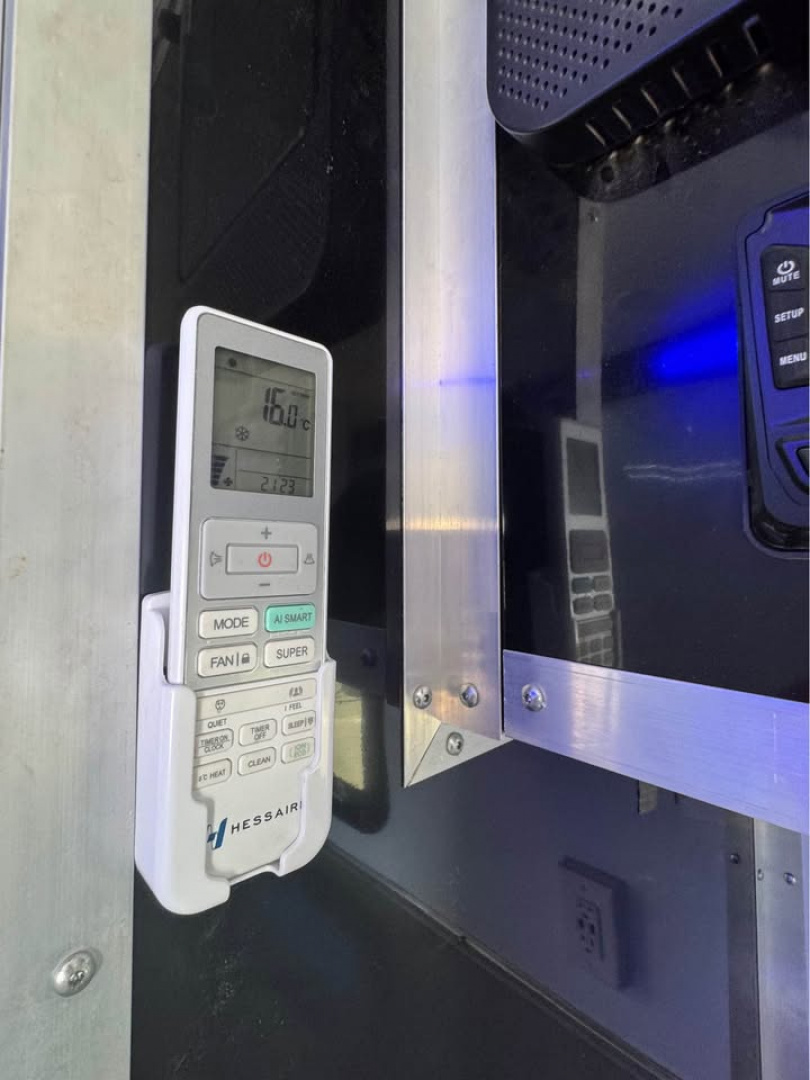 Used USED 2021 Continental Cargo 8.5X48 RACE TRAILER WITH BATHROOM PACKAGE Car / Racing Trailer