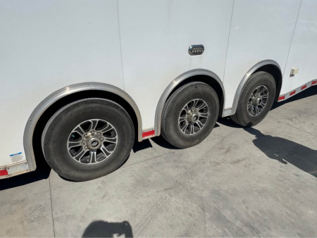 Used USED 2021 Continental Cargo 8.5X48 RACE TRAILER WITH BATHROOM PACKAGE Car / Racing Trailer