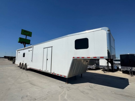 Used USED 2021 Continental Cargo 8.5X48 RACE TRAILER WITH BATHROOM PACKAGE Car / Racing Trailer