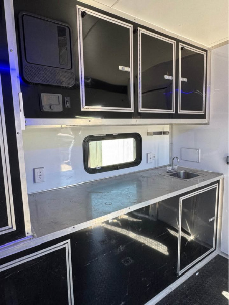 Used USED 2021 Continental Cargo 8.5X48 RACE TRAILER WITH BATHROOM PACKAGE Car / Racing Trailer