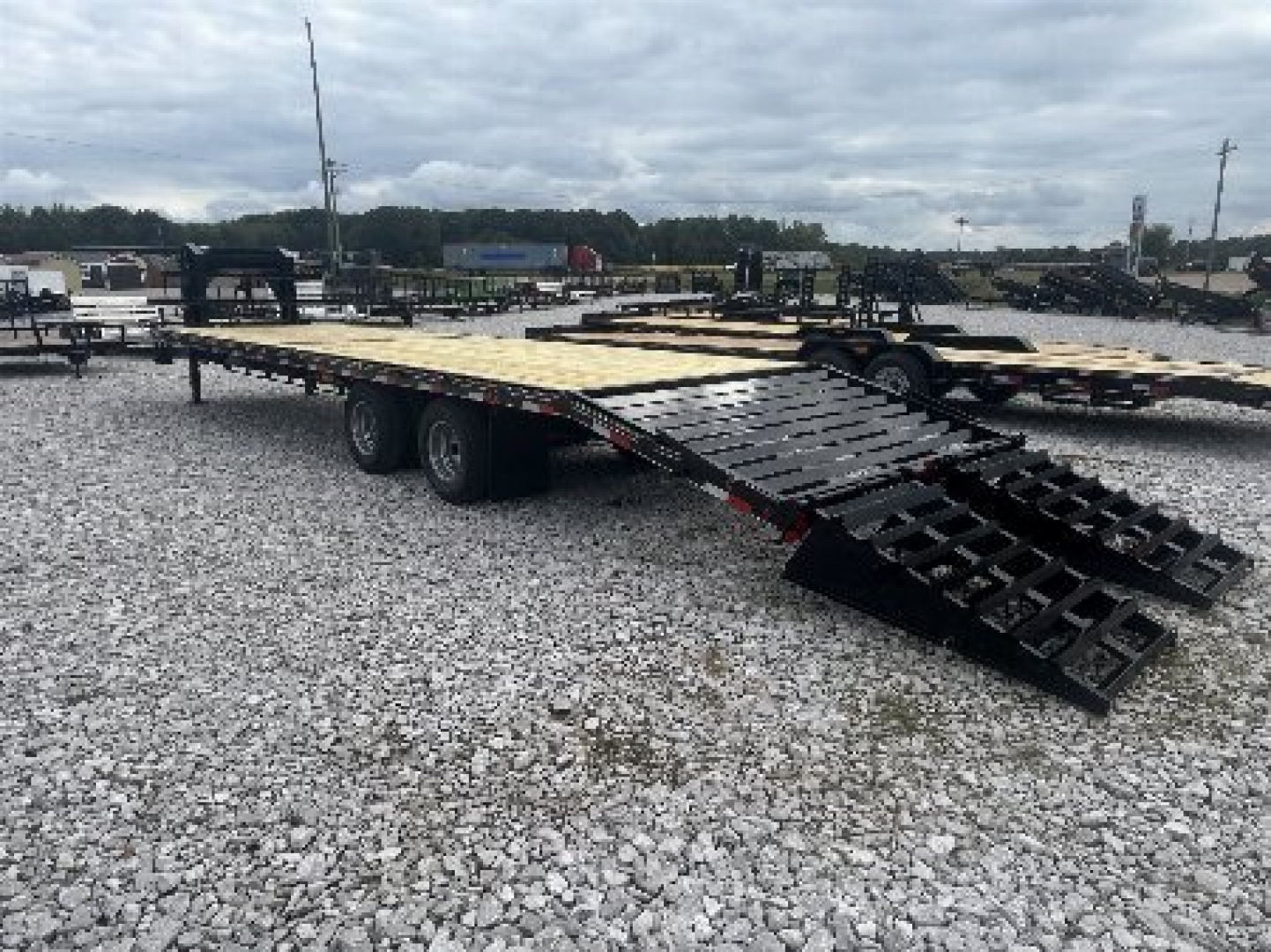 New 2026 Trailblazer 102X27+5 GOOSENECK DECKOVER 20K Gooseneck Bodies