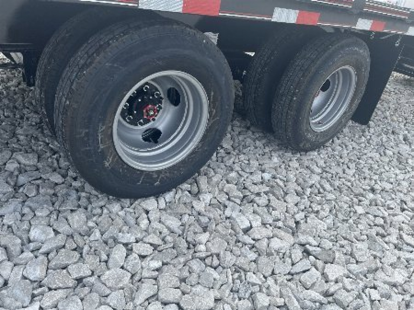 New 2026 Trailblazer 102X27+5 GOOSENECK DECKOVER 20K Gooseneck Bodies