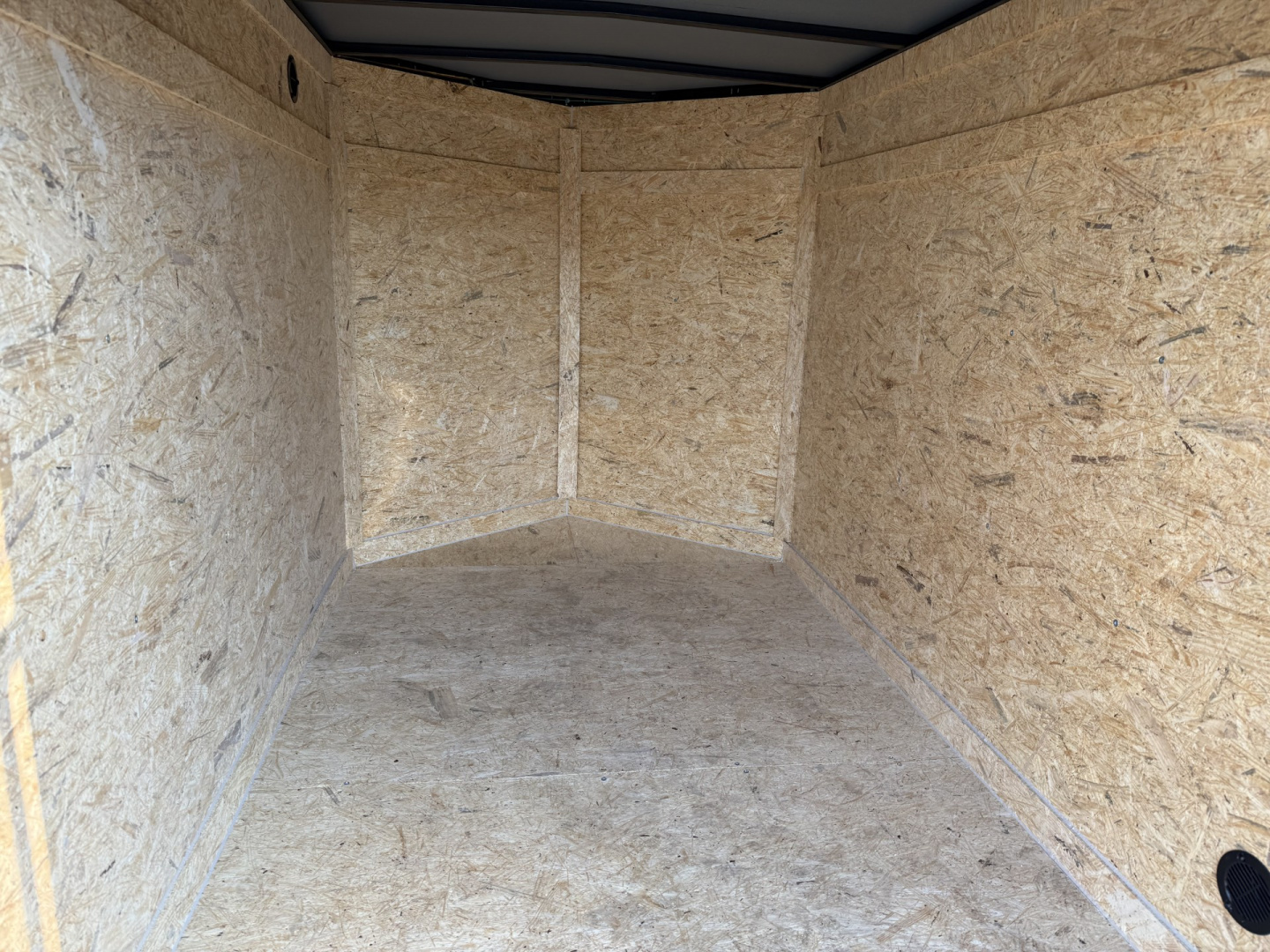 New TX5X8SA TEXAS TRAILERS 5' X 8' CARGO / ENCLOSED TRAILER W/REAR RAMP DOOR