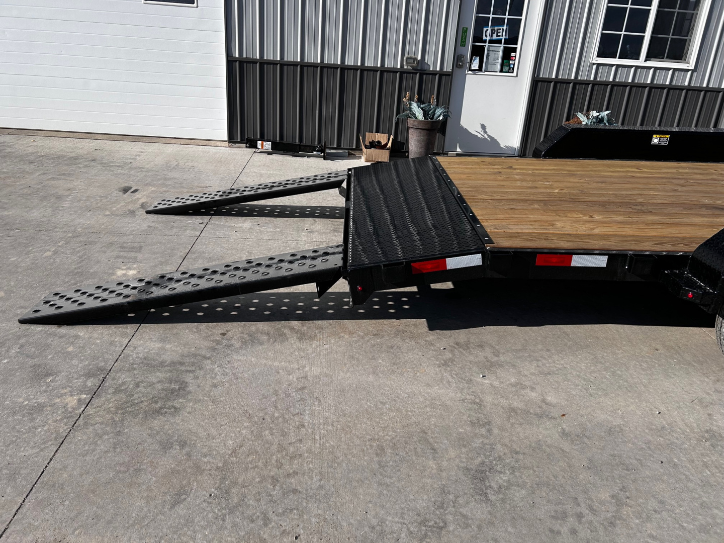 New 2026 H&H Trailers 82"X20' 7k gvwr Slide-Out ramps Car / Racing Trailer