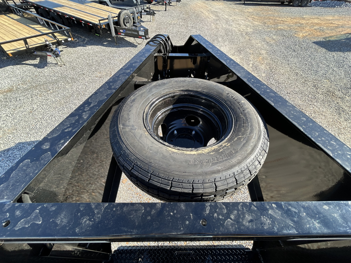 New 2026 MAXXD Gooseneck Flatbed Trailer | 102" x 32' 25.9K GVWR