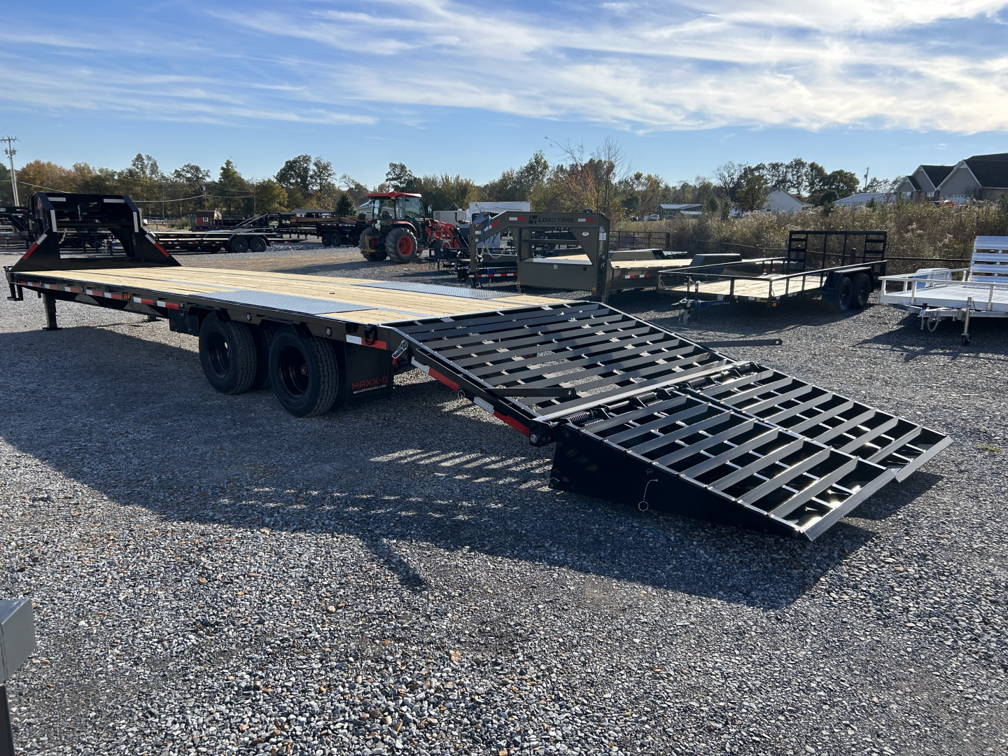 New 2026 MAXXD Gooseneck Flatbed Trailer | 102" x 32' 25.9K GVWR