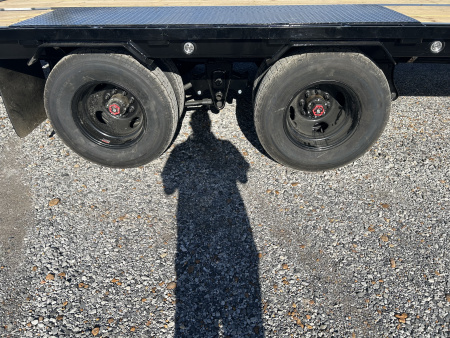 New 2026 MAXXD Gooseneck Flatbed Trailer | 102" x 32' 25.9K GVWR