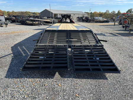 New 2026 MAXXD Gooseneck Flatbed Trailer | 102" x 32' 25.9K GVWR
