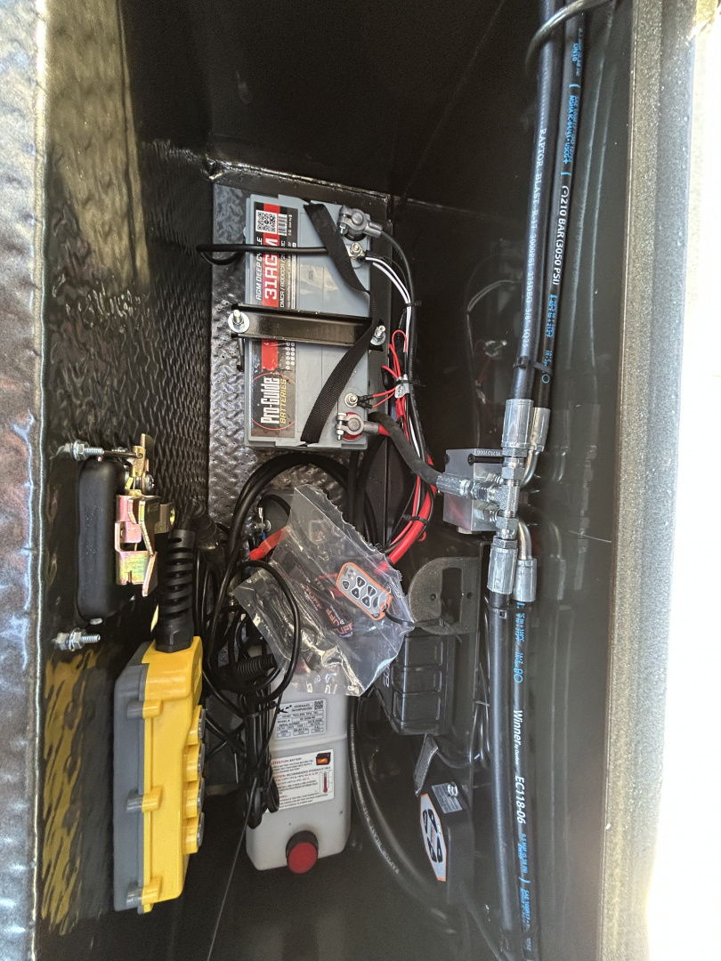 New 2026 MAXXD Gooseneck Trailer | 34' x 102' 30K GVWR