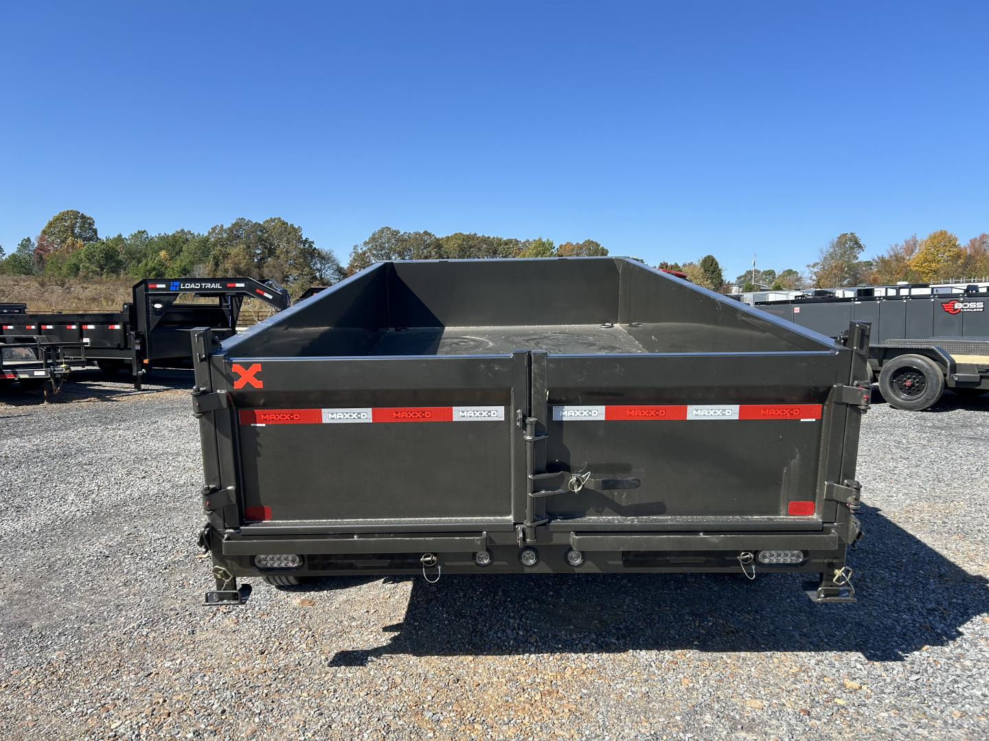 New 2026 MAXXD Dump Trailer | 83" x 14' 17.5K GVWR