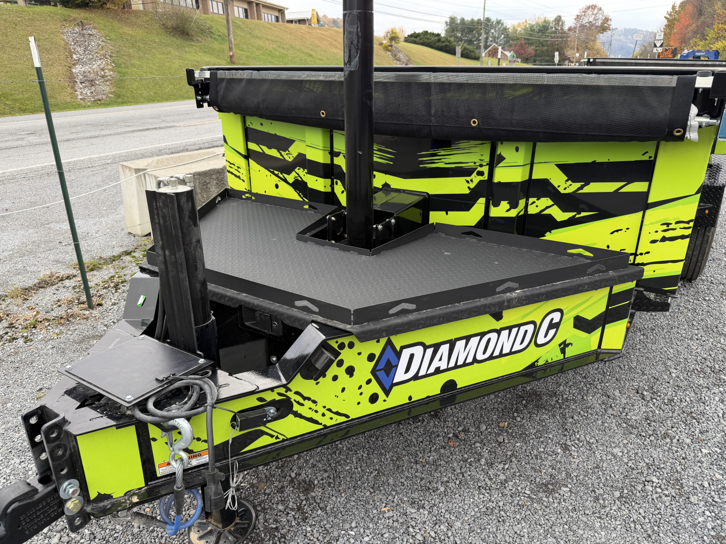 New 2026 Diamond C LPT207 TELESCOPIC DUMP TRAILER 14’ PACESETTER SPECIAL 40 YEAR DIRTY GRAPHIX WRAP
