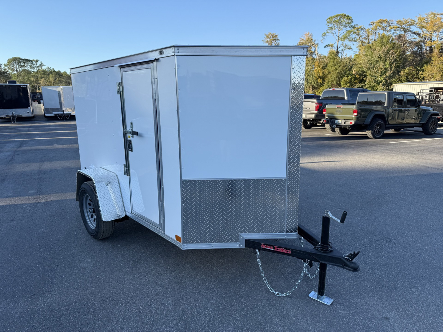 New TX5X8SA TEXAS TRAILERS 5' X 8' CARGO / ENCLOSED TRAILER W/REAR RAMP DOOR & SIDE DOOR