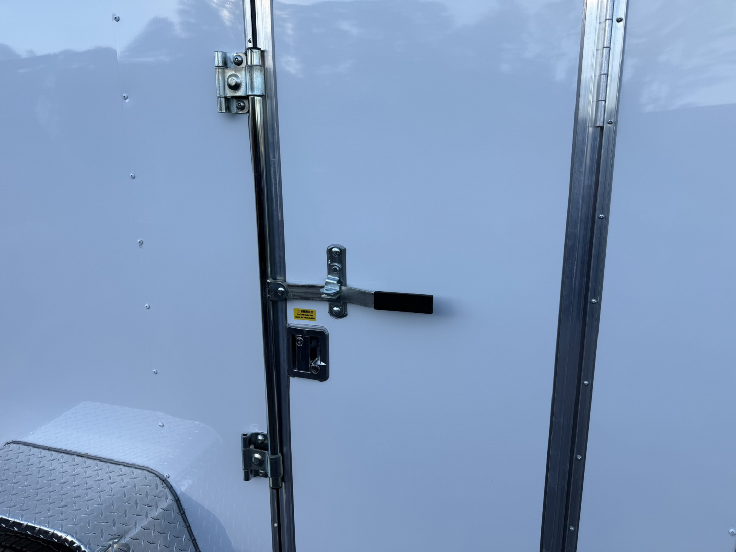 New TX5X8SA TEXAS TRAILERS 5' X 8' CARGO / ENCLOSED TRAILER W/REAR RAMP DOOR & SIDE DOOR