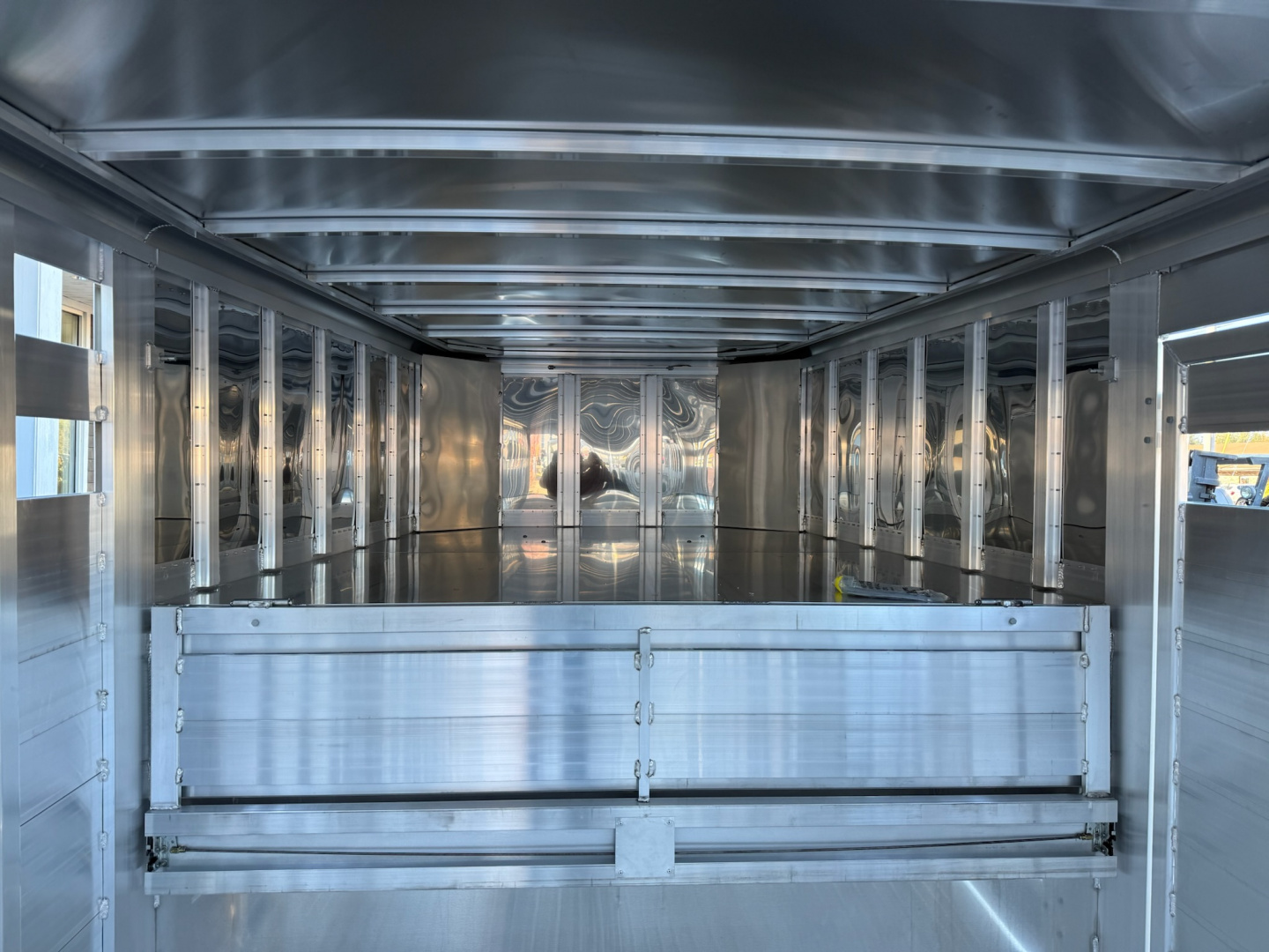 New Featherlite 8' x 24' Livestock Gooseneck Trailer 16K