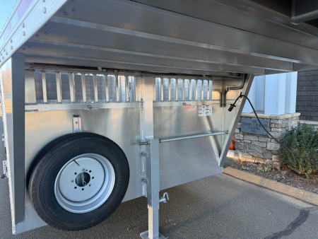 New Featherlite 8' x 24' Livestock Gooseneck Trailer 16K