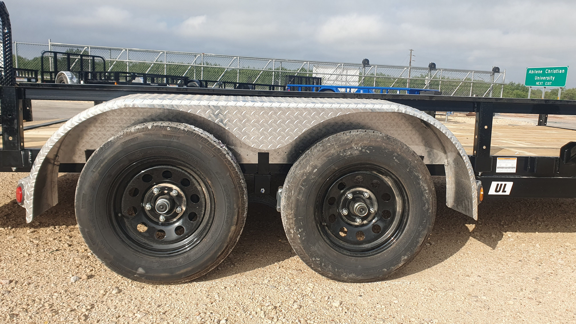 New 2026 PJ 83"x16' Tandem Axle Utility Trailer - UL