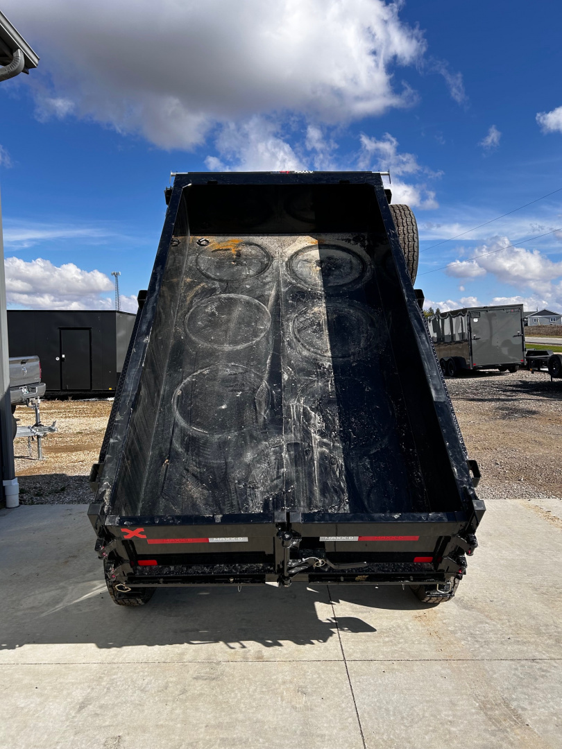 New 2026 MAXXD 60x10 9.9k gvwr RAMPS/TARP/STAB JACKS/SPARE Dump Trailer