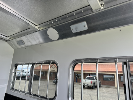 New 2026 4-Star Trailers 2H BP Slant Horse Trailer