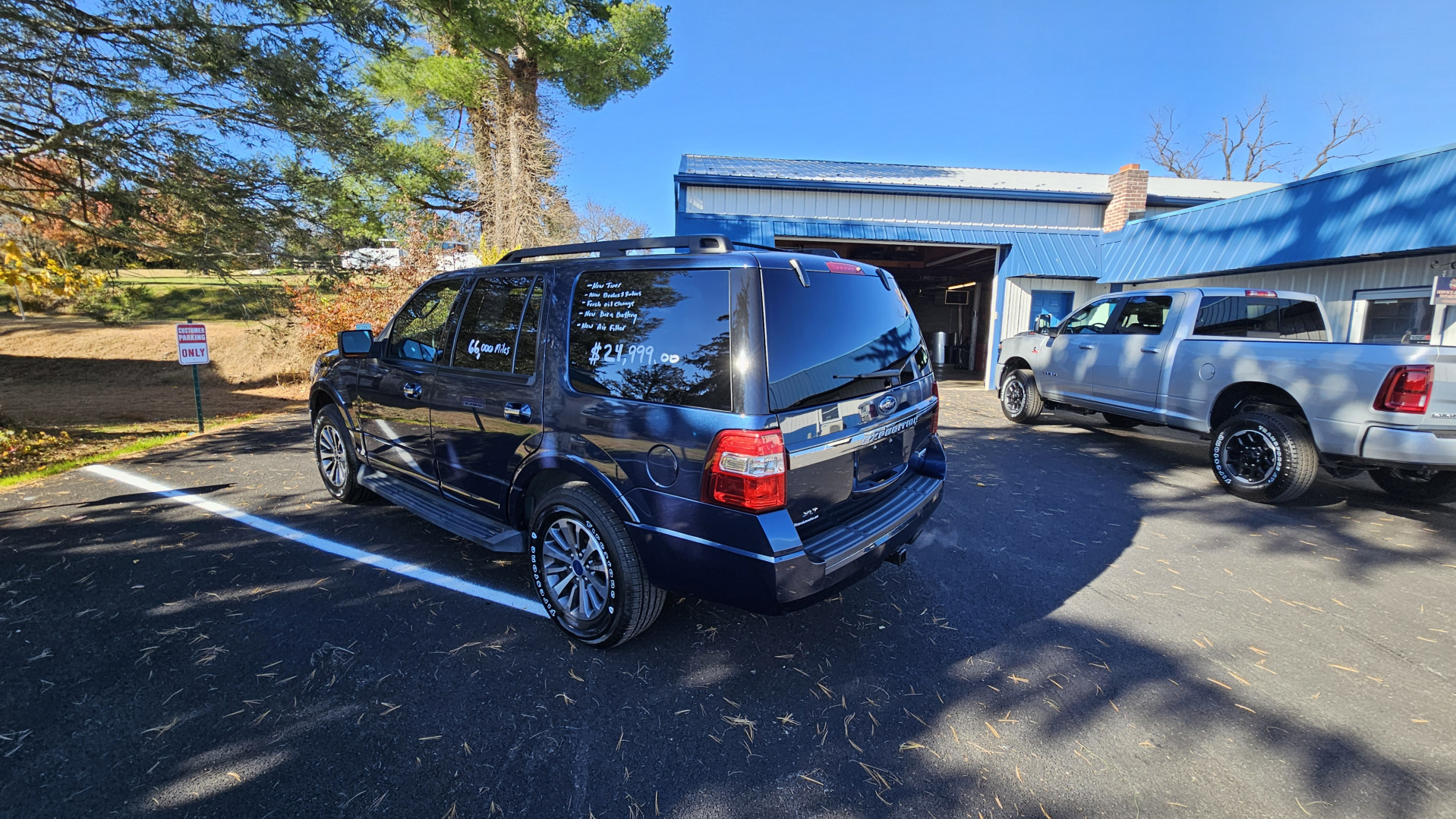 Used 2017 Ford EXPEDITION XLT SUV
