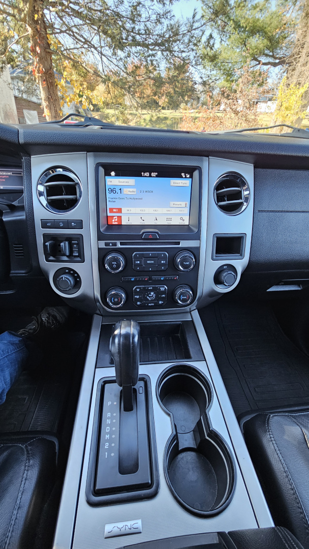 Used 2017 Ford EXPEDITION XLT SUV