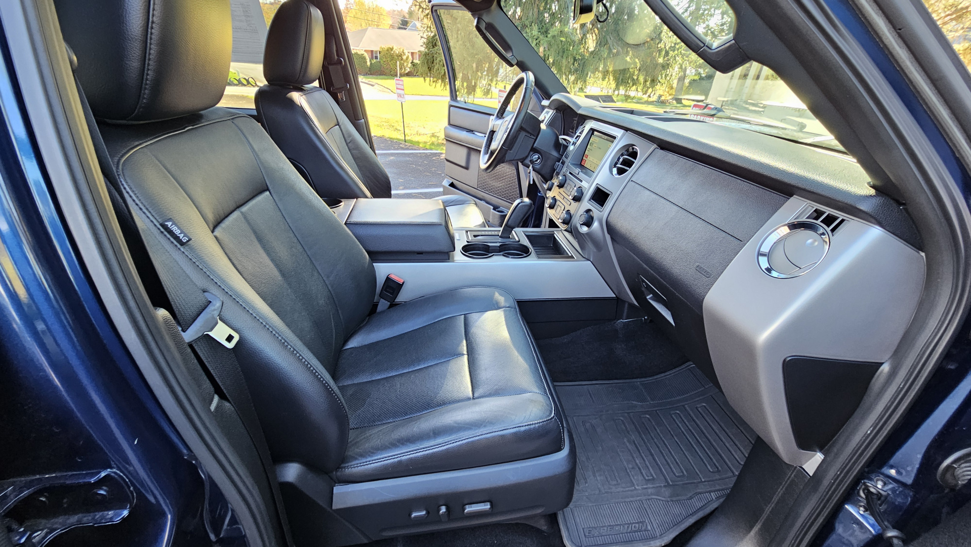 Used 2017 Ford EXPEDITION XLT SUV