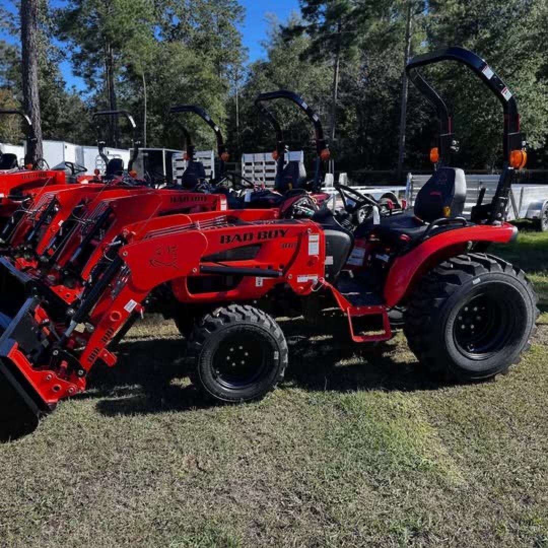 New 2026 Bad Boy BB3026HIL Tractor