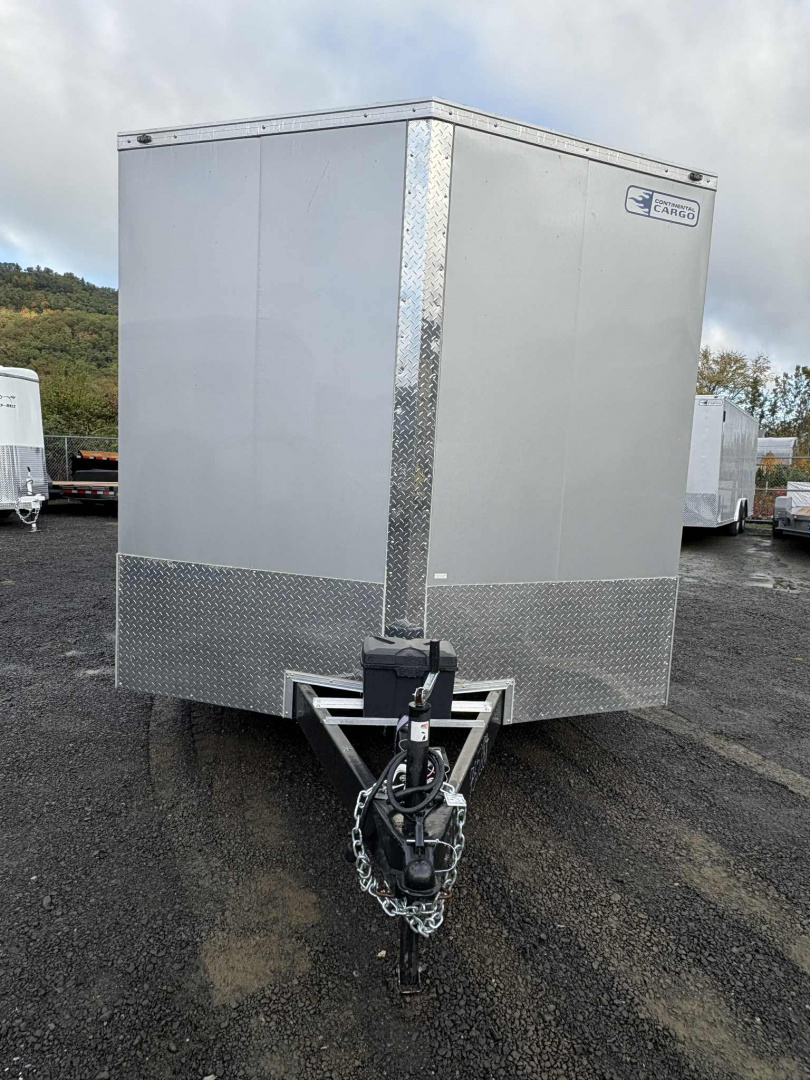 New USED 2025 CUSTOM CONSIGNMENT Continental Cargo VHW8520TA2 AIR CONDITIONER CAMPING TRAILER