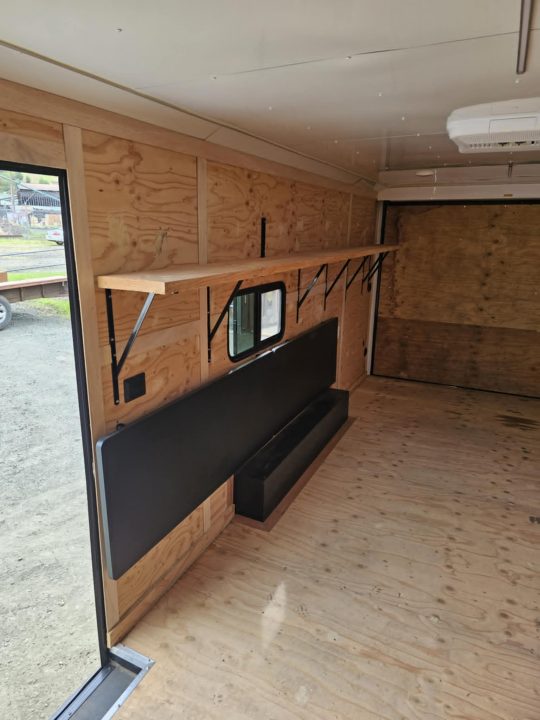 New USED SALE 2025 CUSTOM CONSIGNMENT Continental Cargo VHW8520TA2 AIR CONDITIONER CAMPING TRAILER
