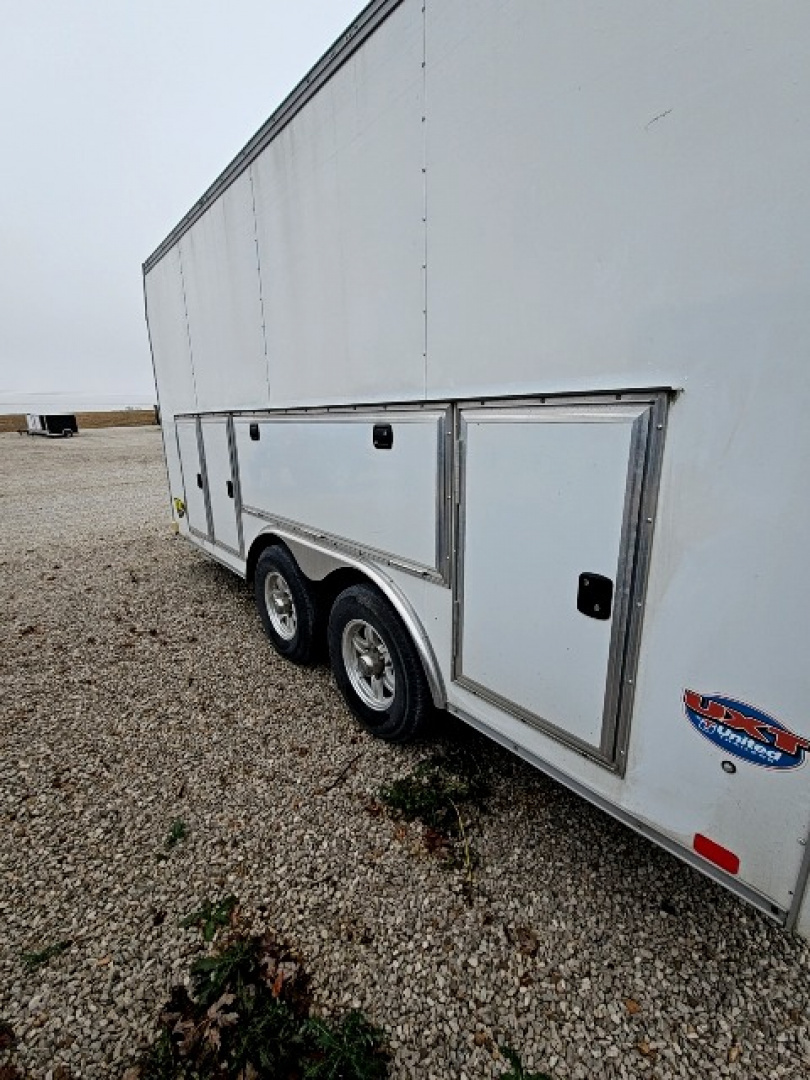 Used 2021 UNITED TRAILERS 8.5 x 16 10K UXT Contractor Enclosed Trailer