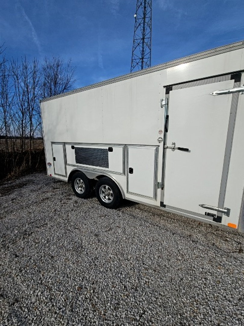Used 2021 UNITED TRAILERS 8.5 x 16 10K UXT Contractor Enclosed Trailer