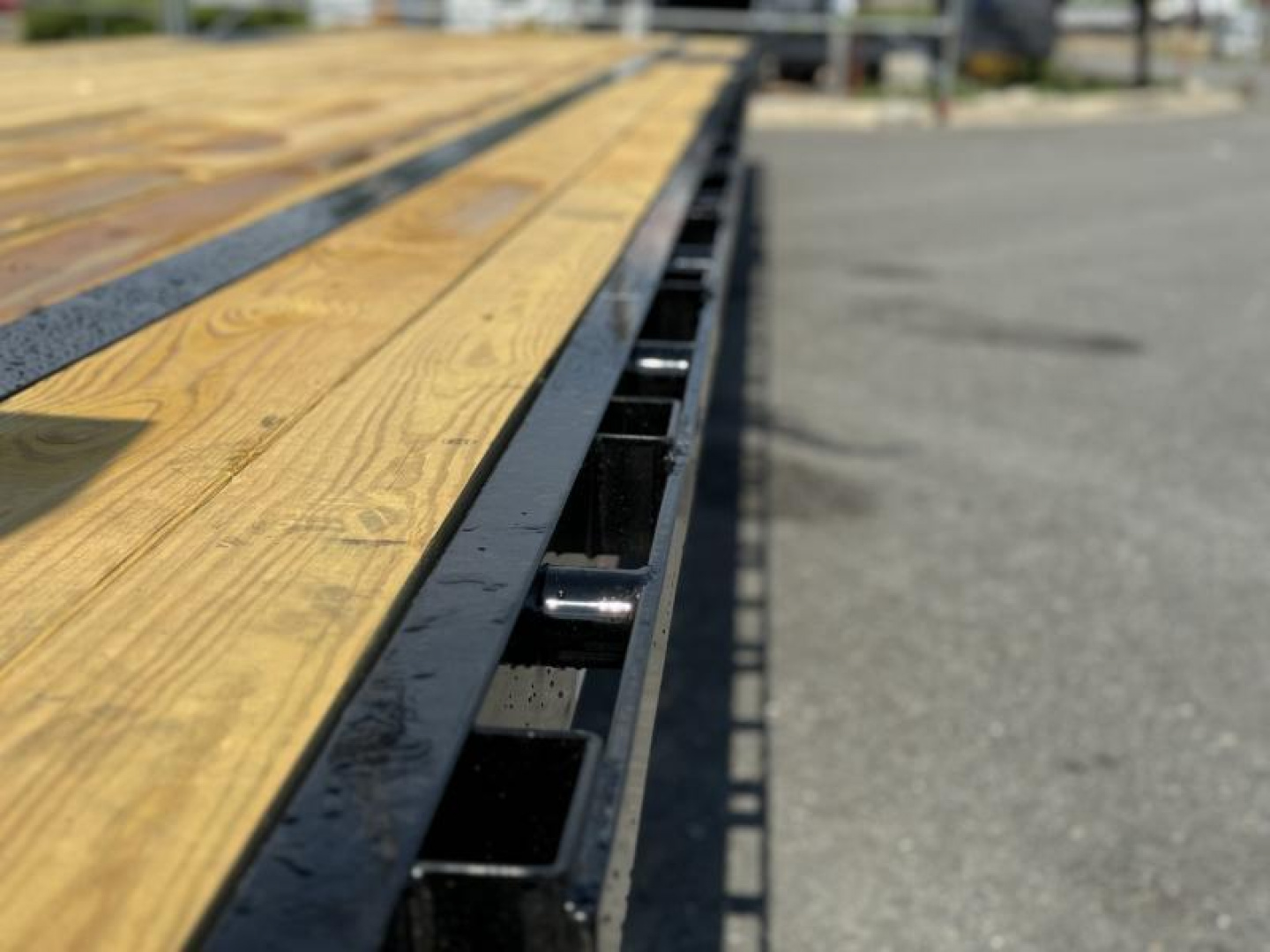 New 2025 Load Trail GP 102X40 GOOSENECK STRAIGHT DECK AIR RIDE  Flatbed Trailer