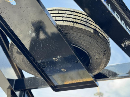 New 2025 Load Trail GP 102X40 GOOSENECK STRAIGHT DECK AIR RIDE  Flatbed Trailer