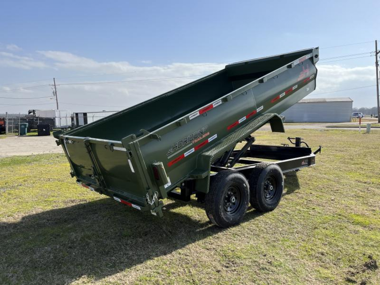 New 2025 Horizon Trailers 83X14 LZ7 30'' SIDE WALLS, 7K AXLES, 14 PLYTIRES, TARP, RAMPS, SPREAD GATE Dump Trailer