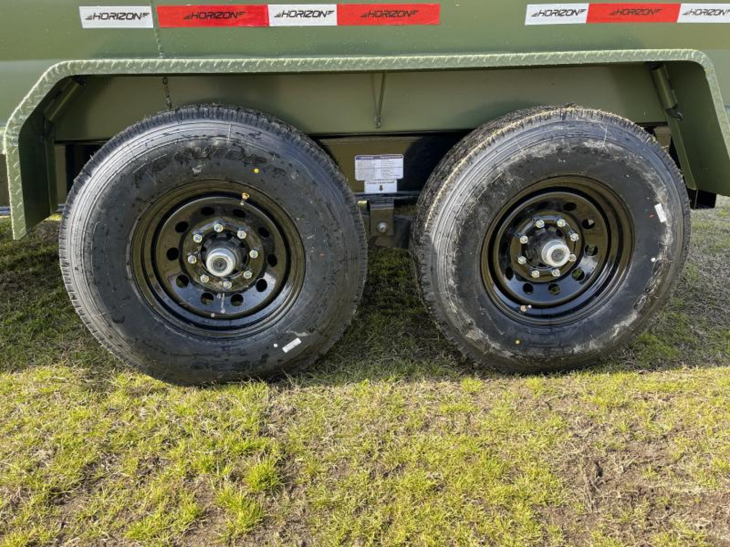 New 2025 Horizon Trailers 83X14 LZ7 30'' SIDE WALLS, 7K AXLES, 14 PLYTIRES, TARP, RAMPS, SPREAD GATE Dump Trailer