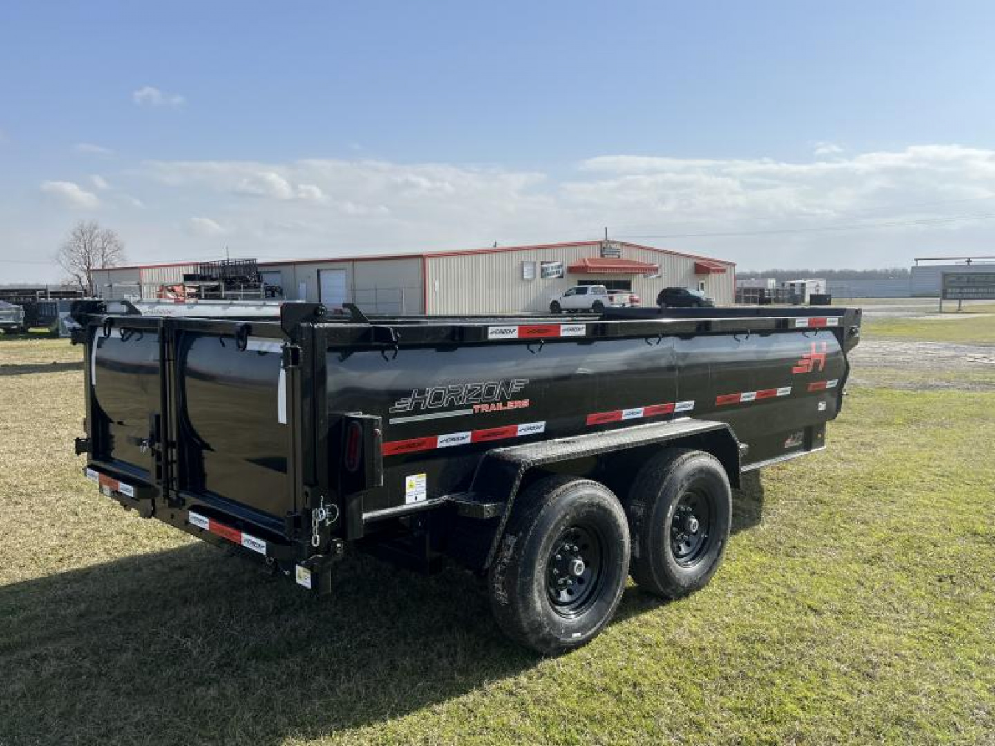 New 2025 Horizon Trailers 83X14 LZ7 30'' SIDE WALLS, 7K AXLES, 14 PLYTIRES, TARP, RAMPS, SPREAD GATE Dump Trailer