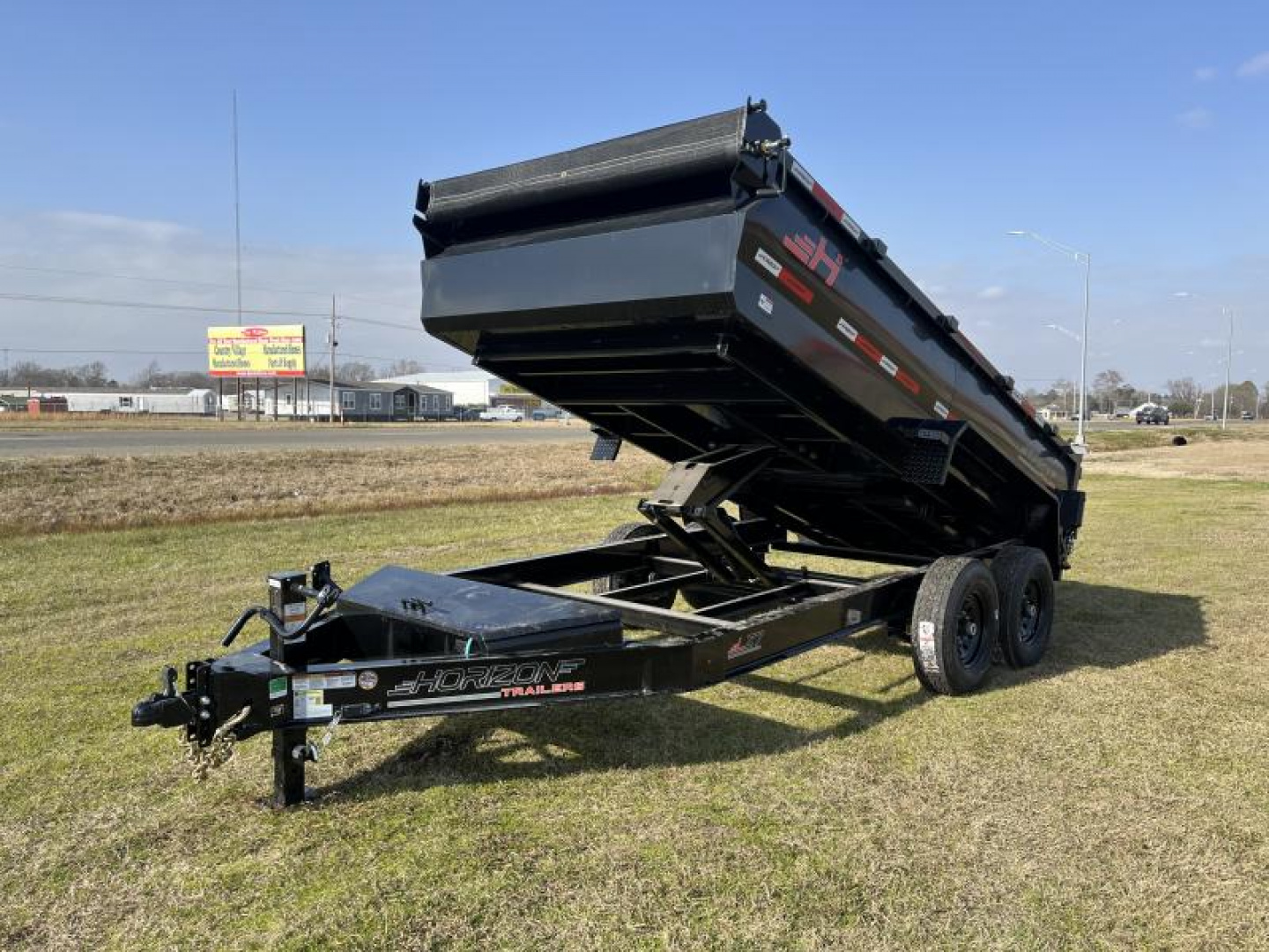 New 2025 Horizon Trailers 83X14 LZ7 30'' SIDE WALLS, 7K AXLES, 14 PLYTIRES, TARP, RAMPS, SPREAD GATE Dump Trailer