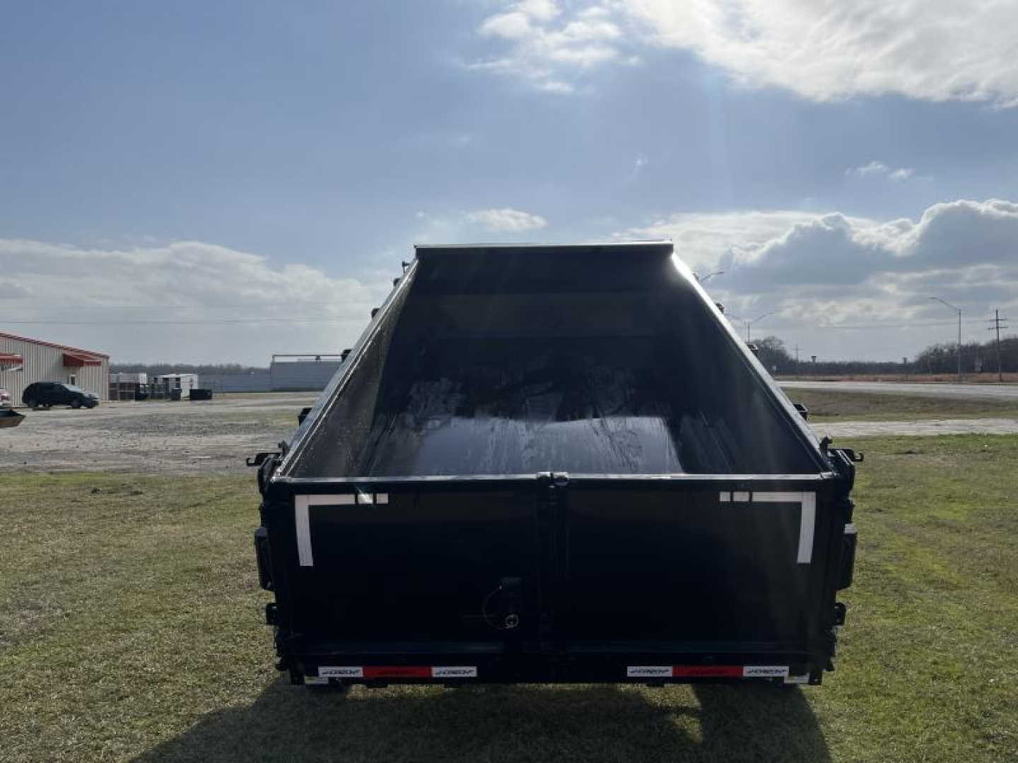 New 2025 Horizon Trailers 83X14 LZ7 30'' SIDE WALLS, 7K AXLES, 14 PLYTIRES, TARP, RAMPS, SPREAD GATE Dump Trailer